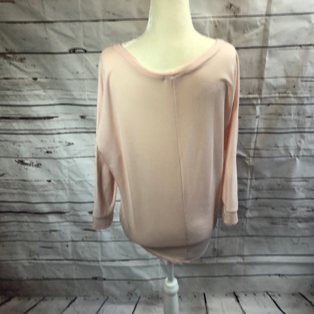 Light Pink Top - Picture 2 of 3